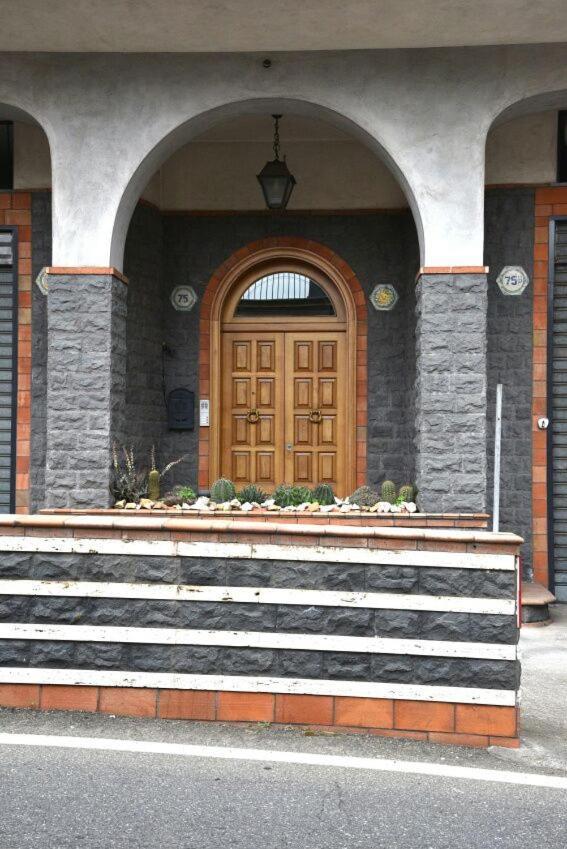 Casa Zu' Saru Villa Giarre Dış mekan fotoğraf